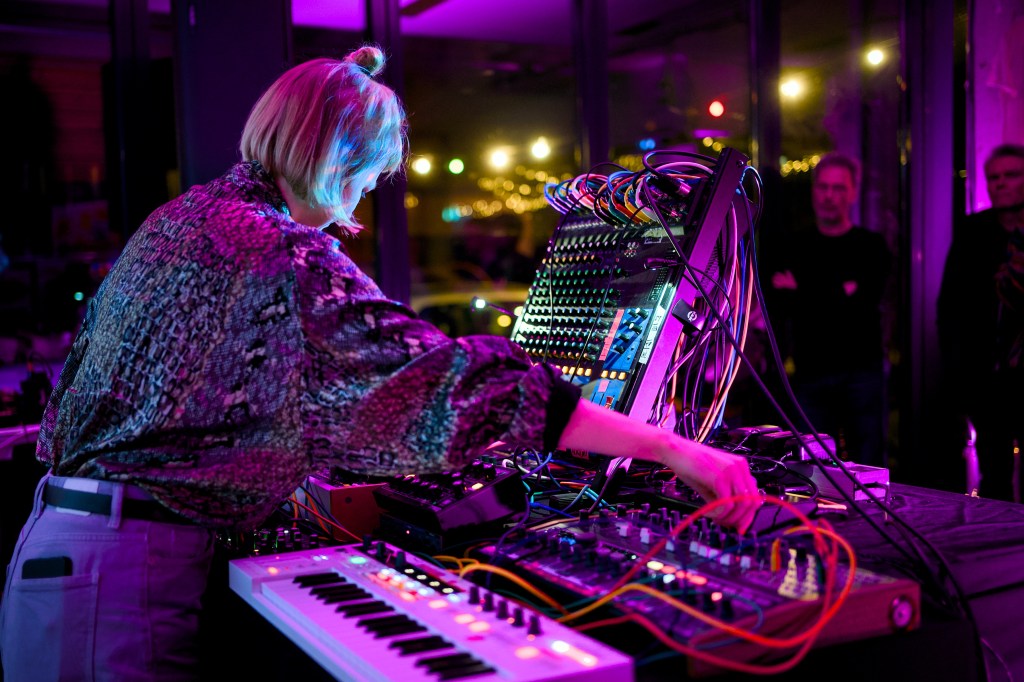 14.3.25 | Live-Set: Cosmic Playgrounds Festival | Kulturzentrum Dieselstrasse&nbsp;Esslingen